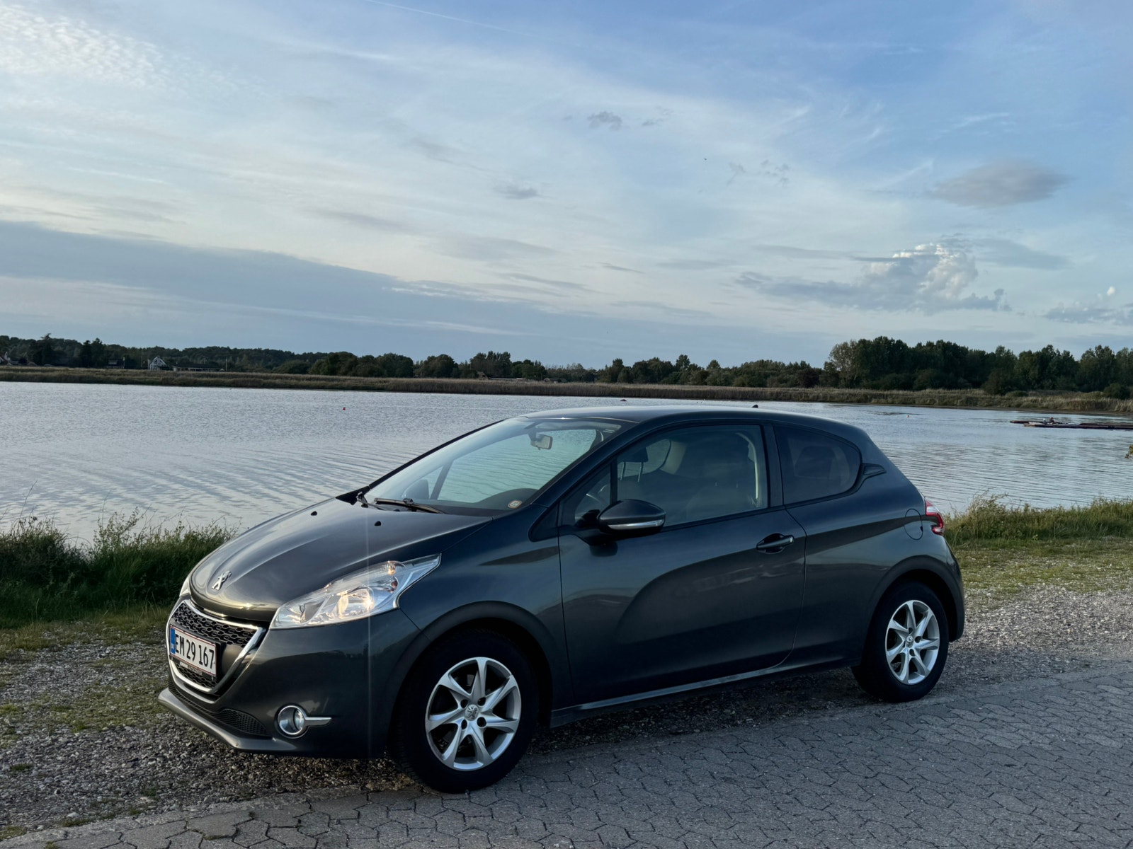 Peugeot 208 til salg hos Nabilli