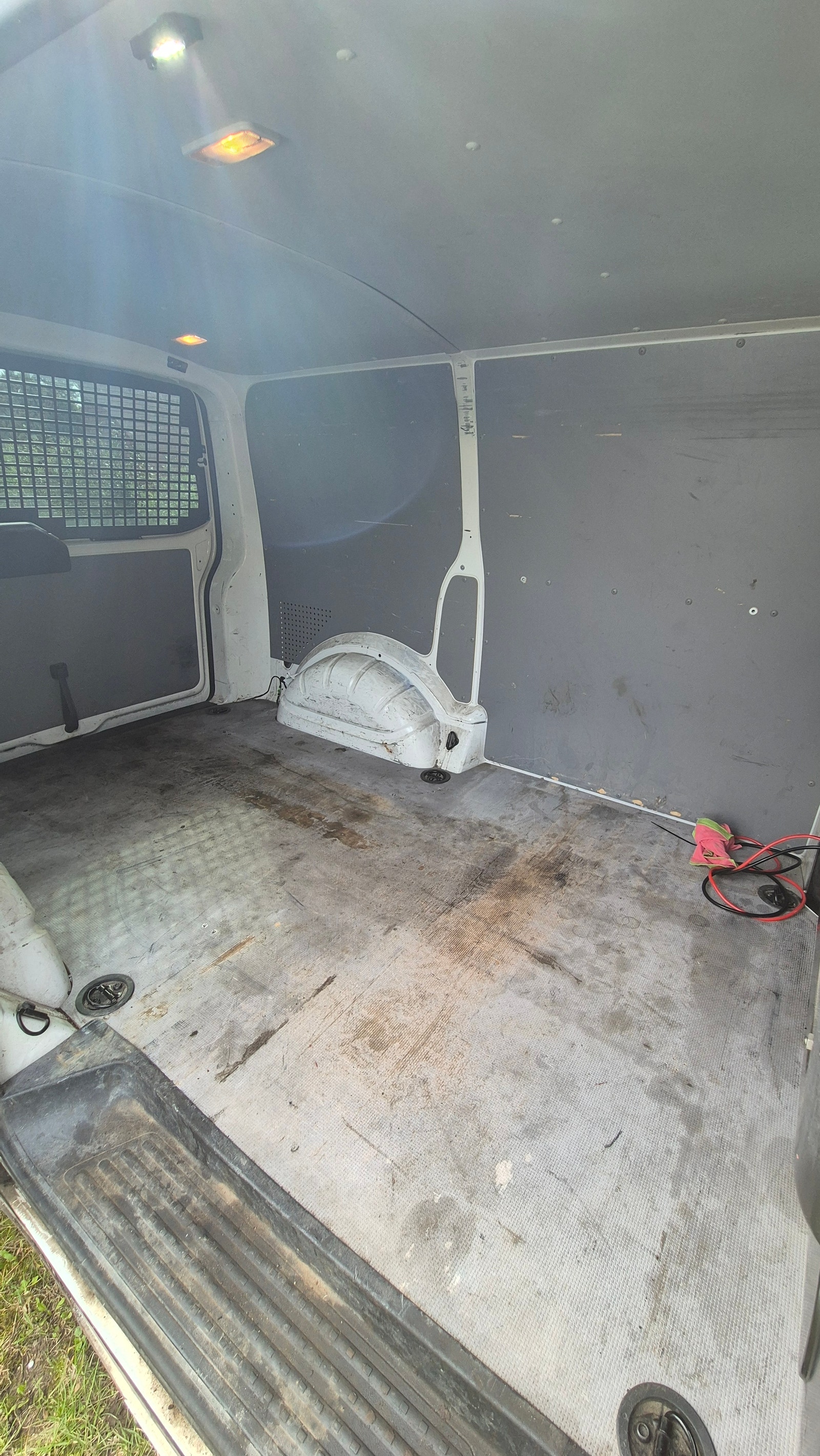 VW Transporter til salg hos Nabilli