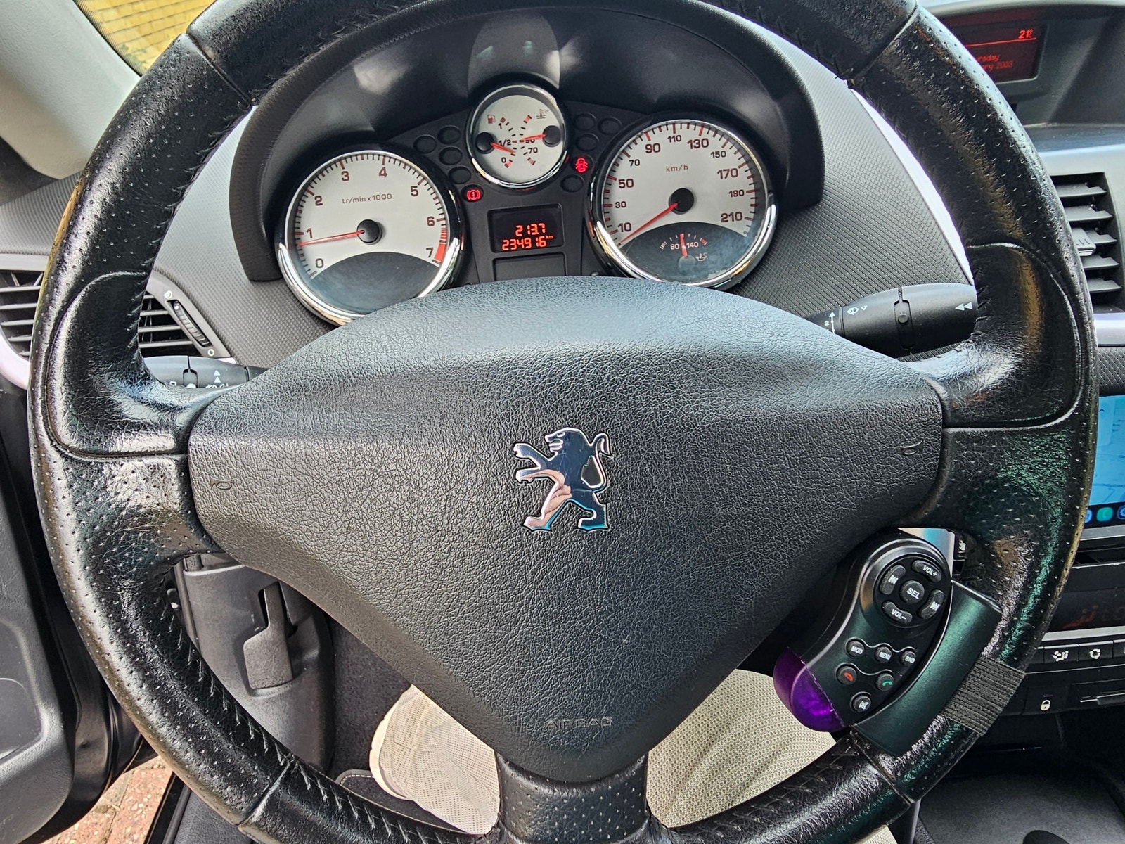 Peugeot 207 CC til salg hos Nabilli