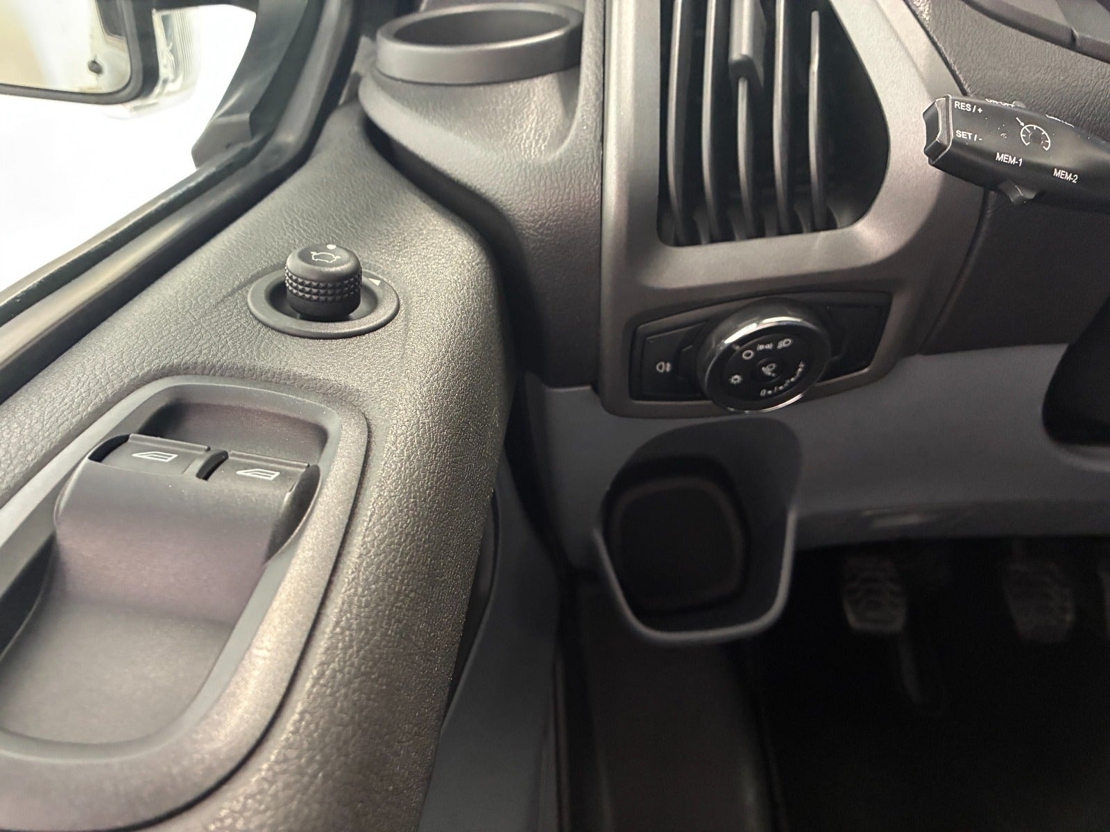 Ford Transit Custom Kombi 310S til salg hos Nabilli