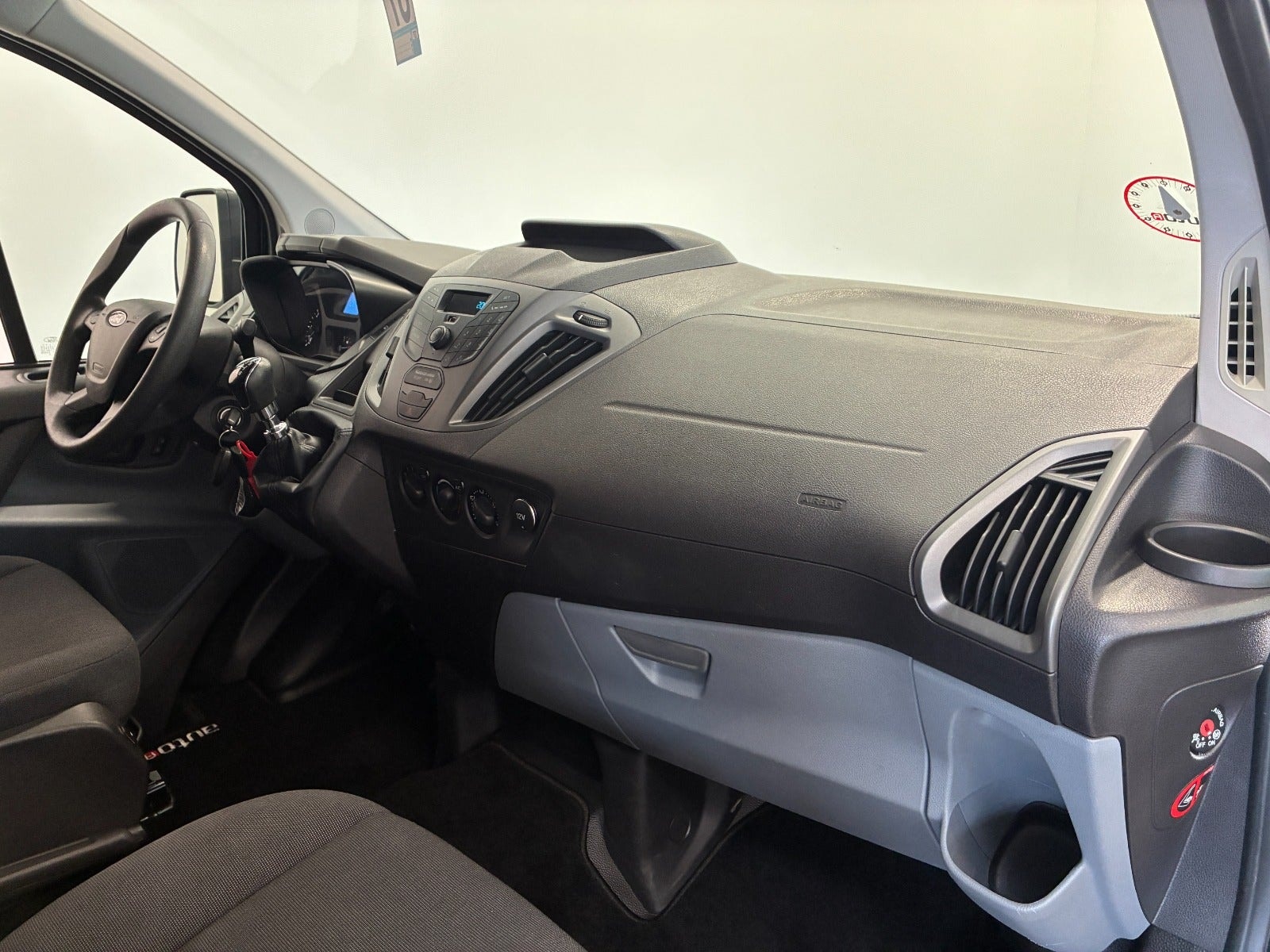 Ford Transit Custom Kombi 310S til salg hos Nabilli