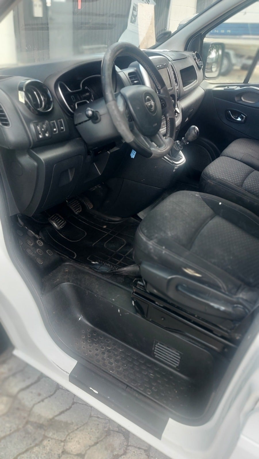 Opel Vivaro til salg hos Nabilli