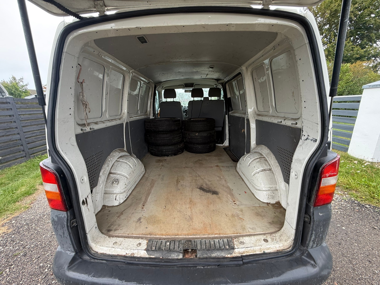 VW Transporter til salg hos Nabilli