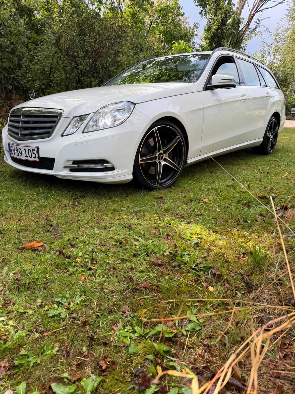 Mercedes E200 til salg hos Nabilli