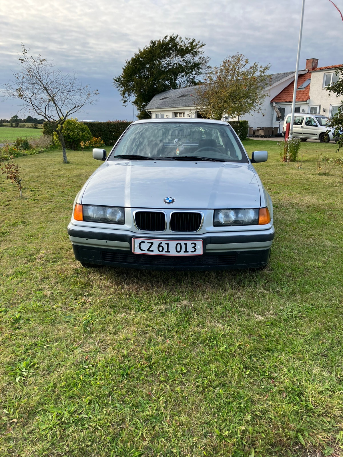 BMW 318i – billede 3