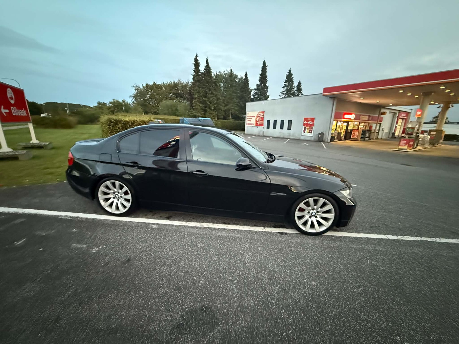 BMW 318i til salg hos Nabilli