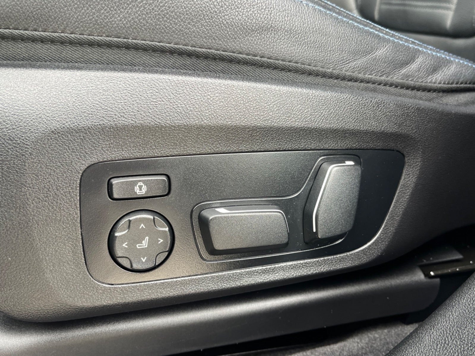 BMW iX3 til salg hos Nabilli