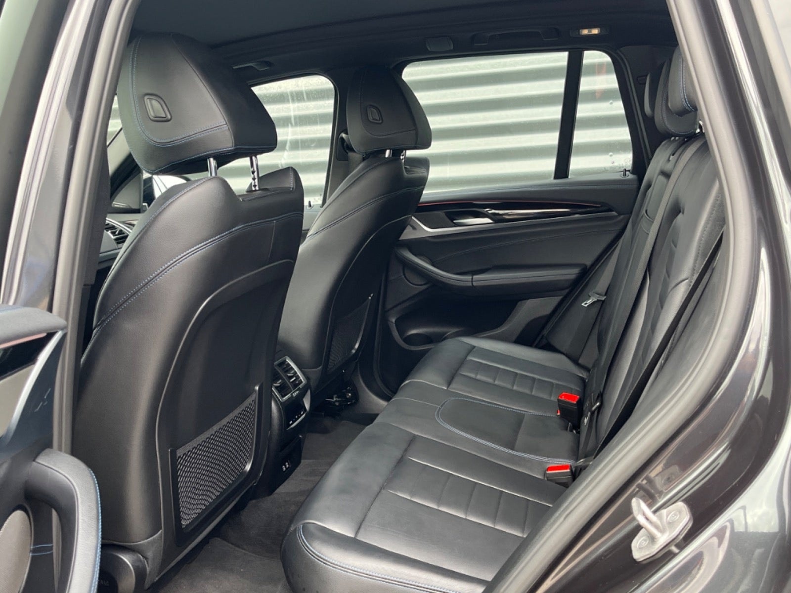BMW iX3 til salg hos Nabilli