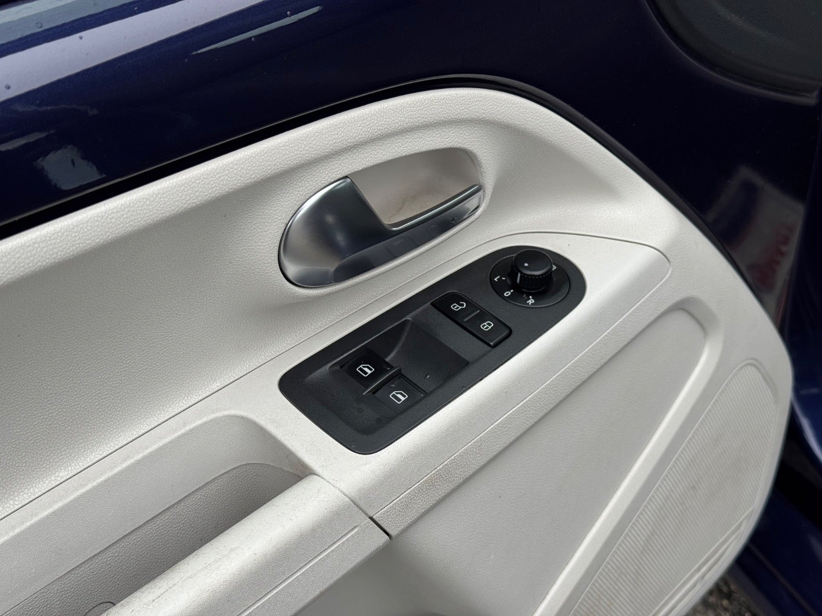 VW UP! til salg hos Nabilli