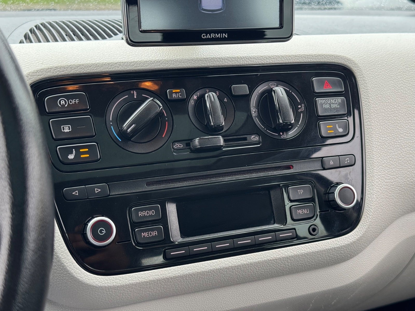 VW UP! til salg hos Nabilli