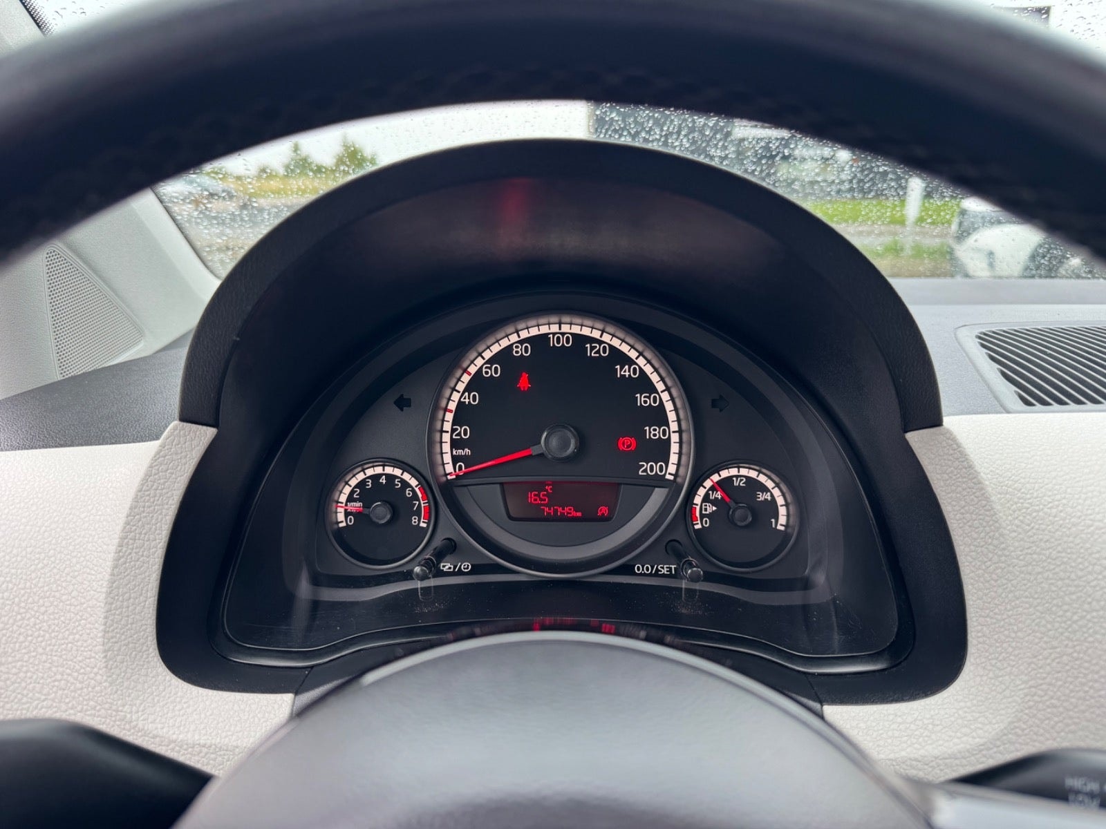 VW UP! til salg hos Nabilli