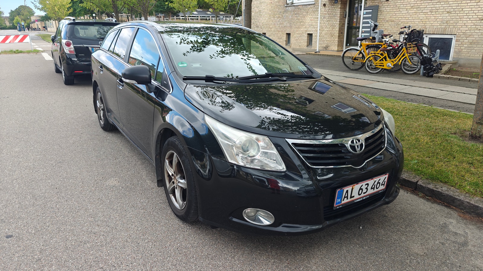 Toyota Avensis til salg hos Nabilli