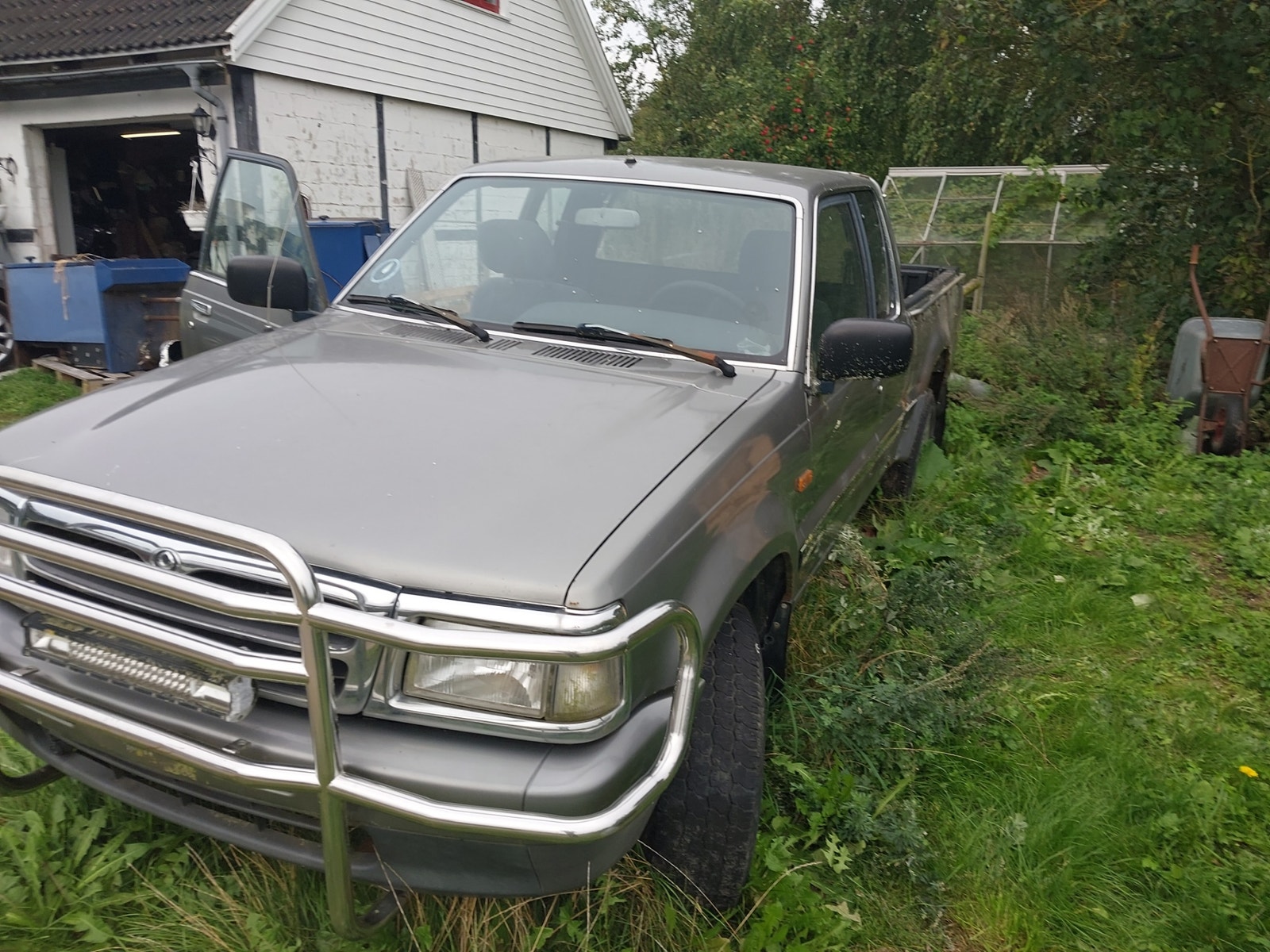 Mazda B2500 til salg hos Nabilli