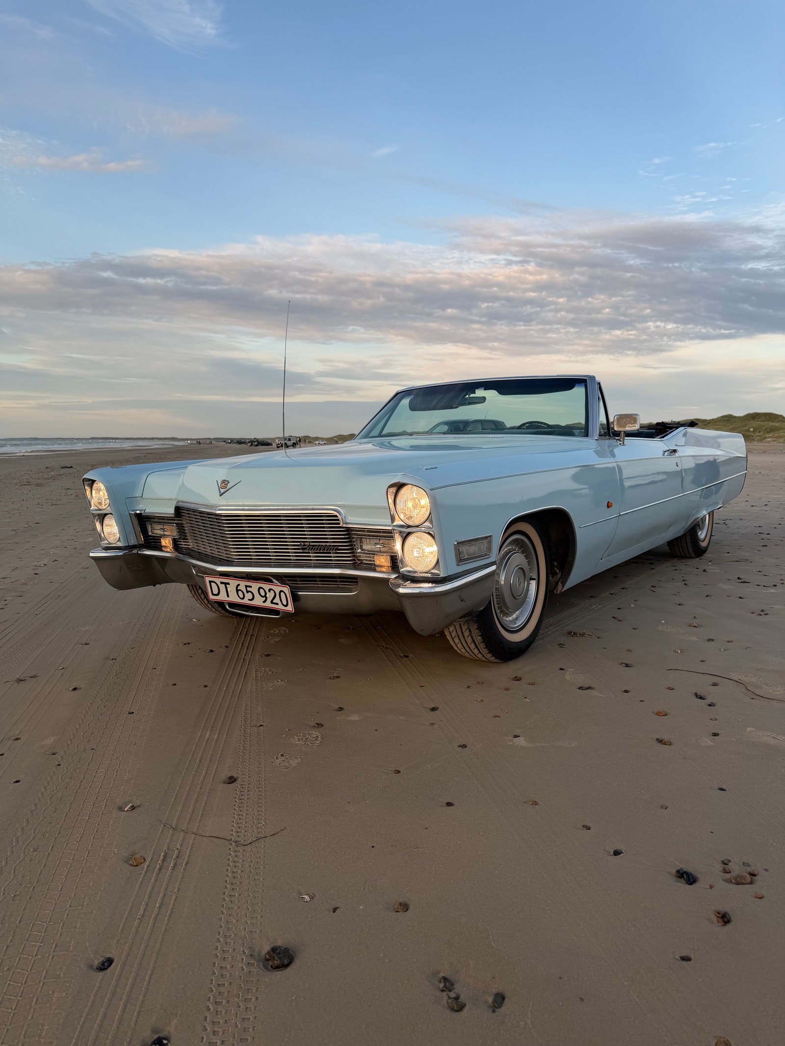 Cadillac Cab DeVille til salg hos Nabilli