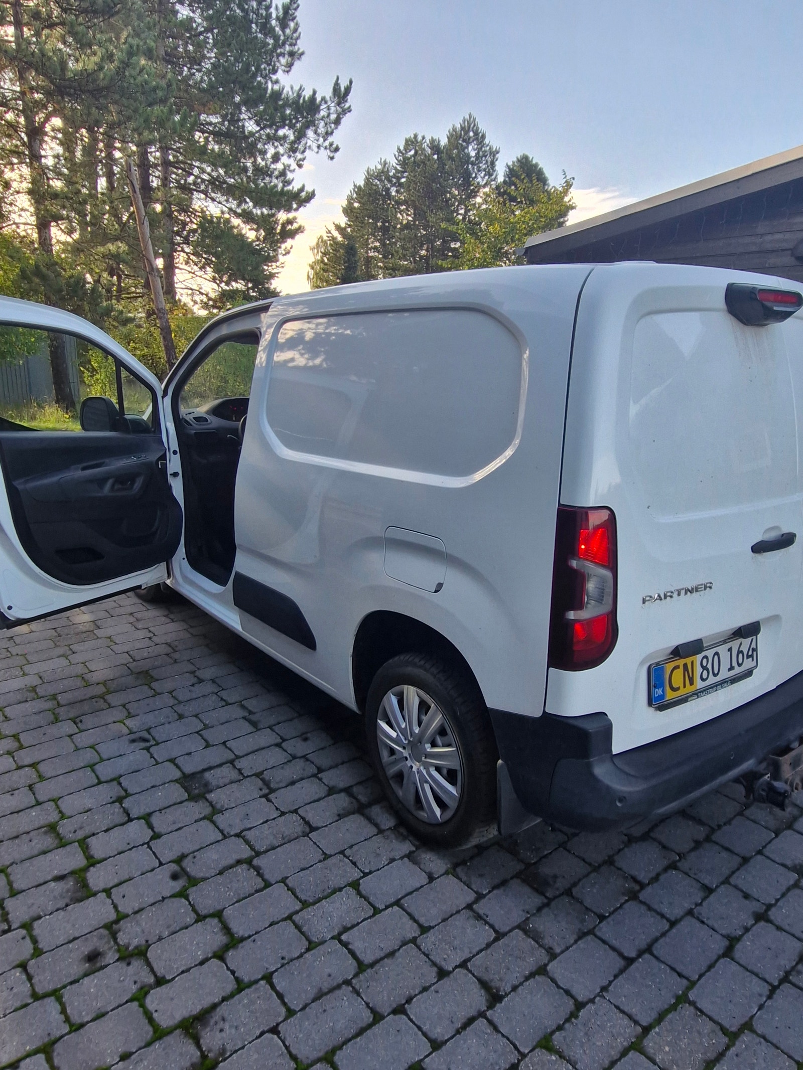 Peugeot Partner til salg hos Nabilli