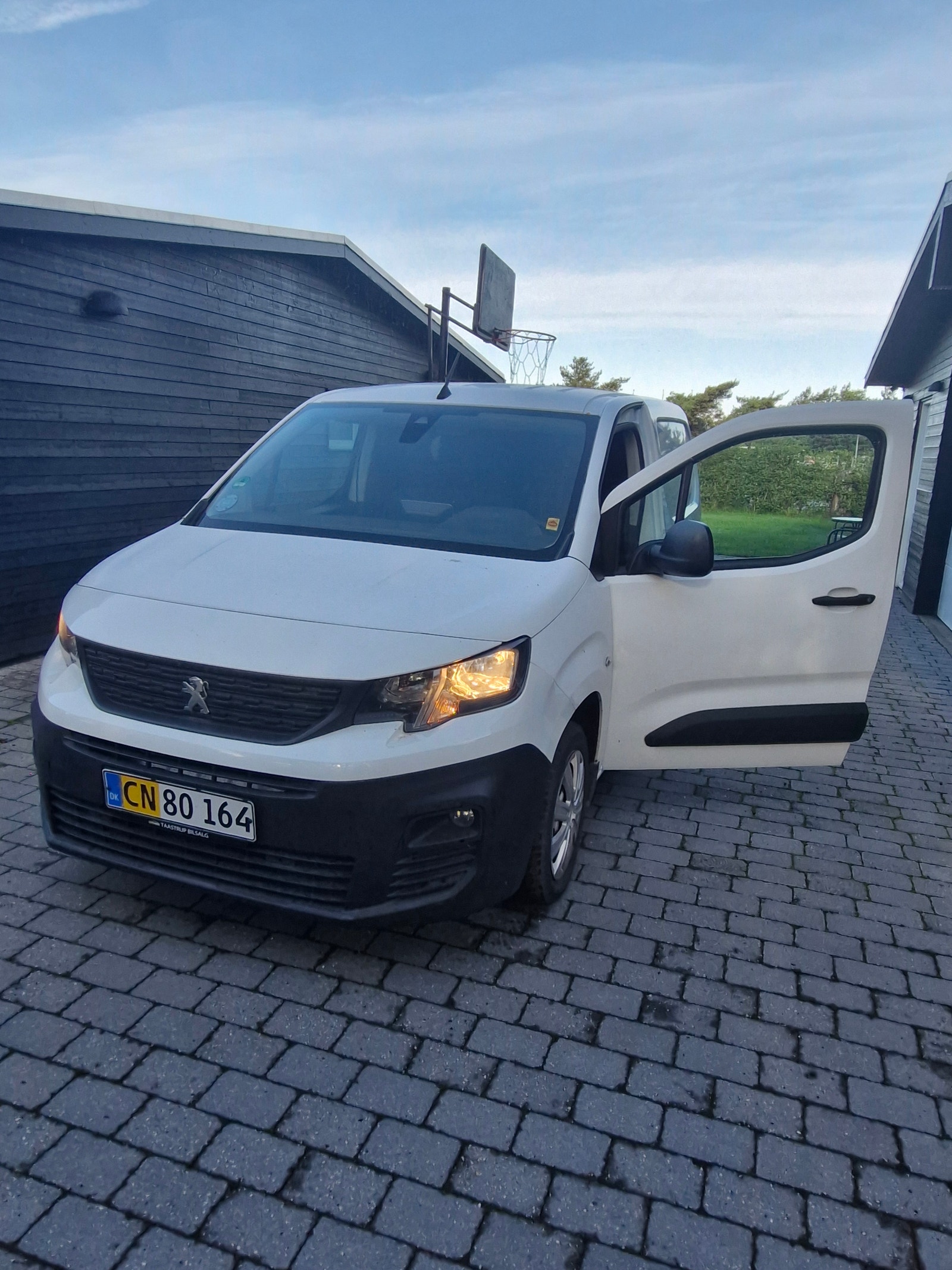 Peugeot Partner til salg hos Nabilli