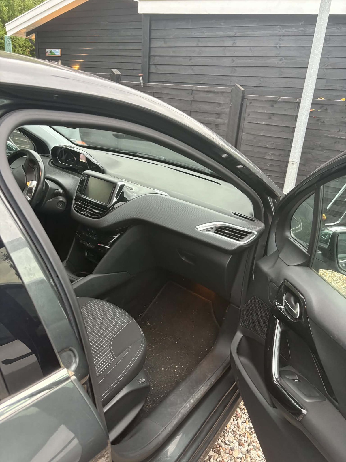 Peugeot 208 til salg hos Nabilli