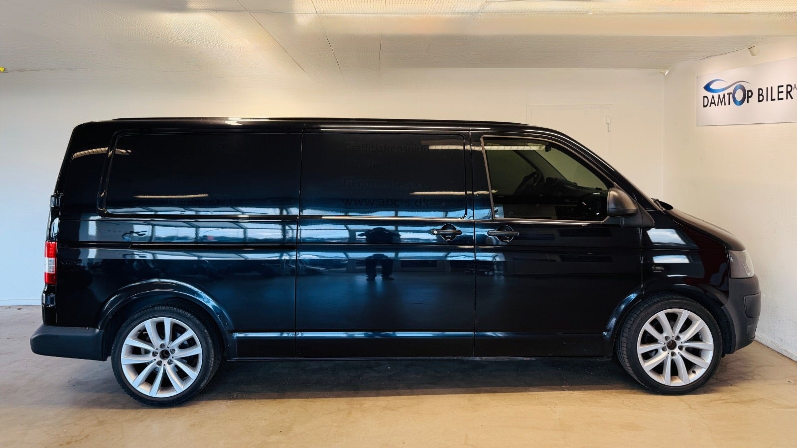 VW Transporter til salg hos Nabilli