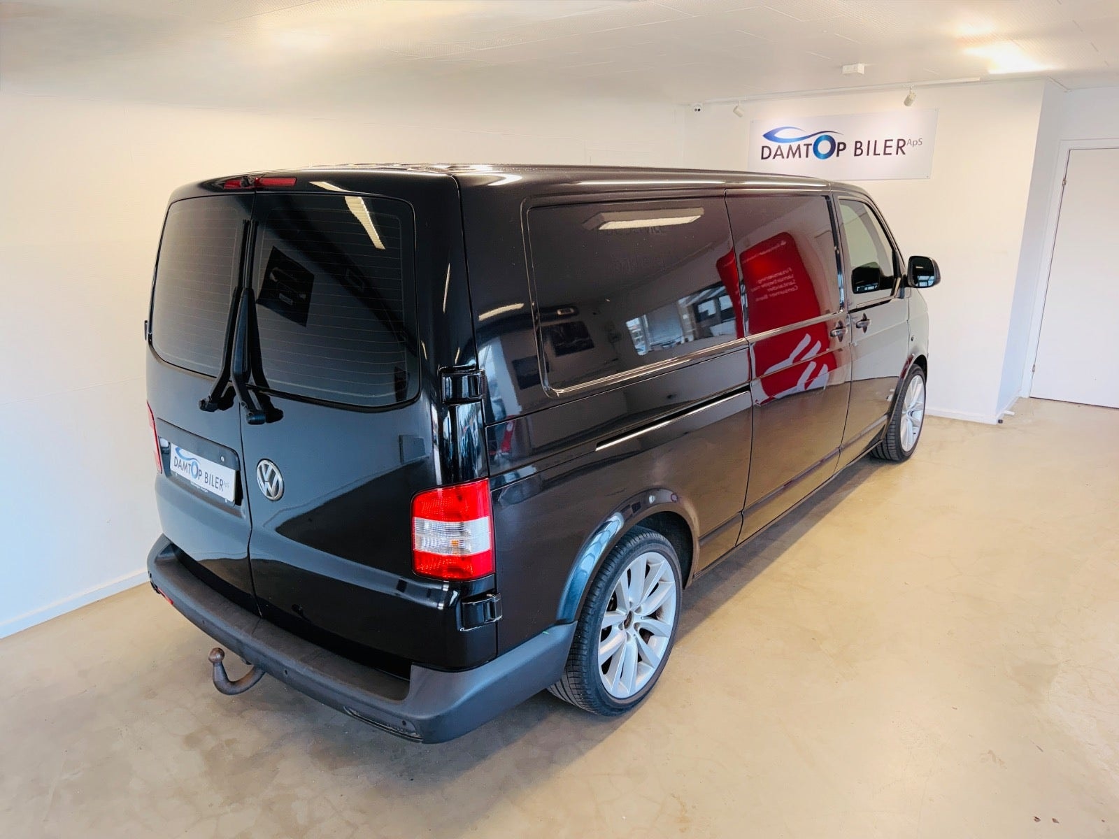 VW Transporter til salg hos Nabilli