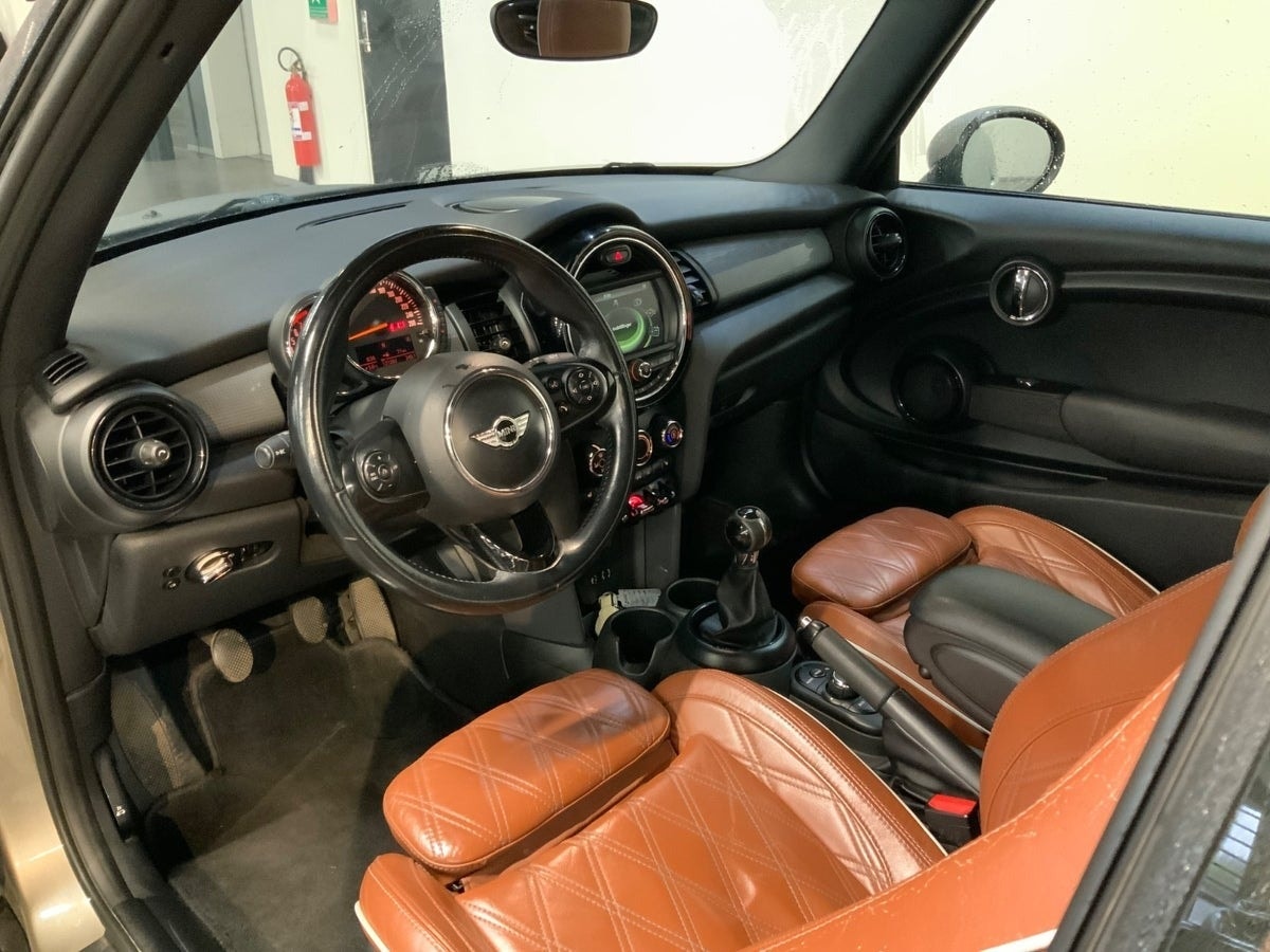 MINI Cooper til salg hos Nabilli