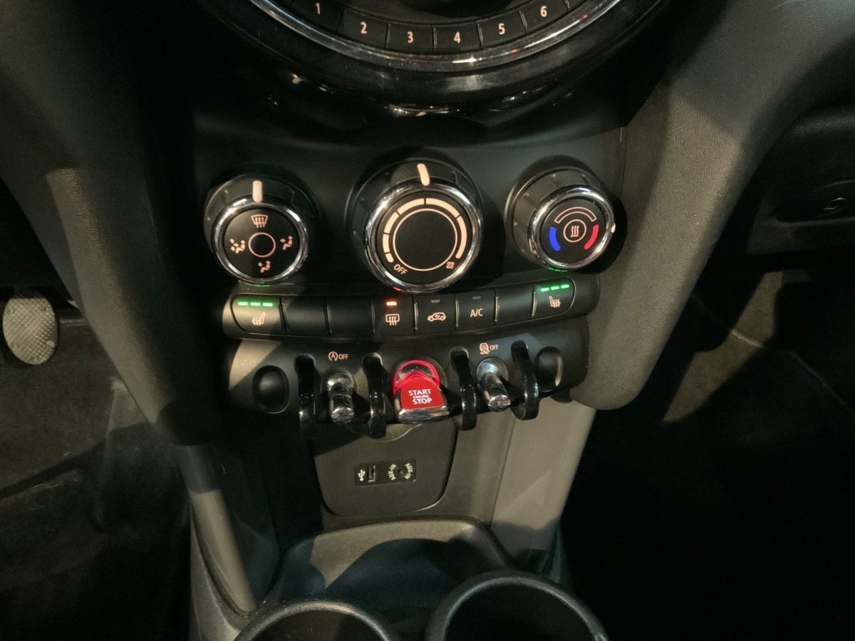 MINI Cooper til salg hos Nabilli