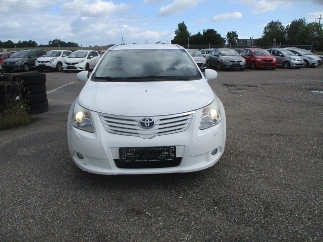 Toyota Avensis til salg hos Nabilli