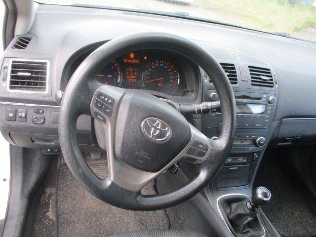 Toyota Avensis til salg hos Nabilli