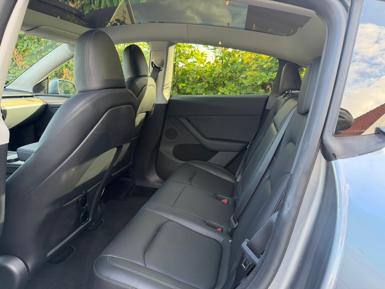 Tesla Model Y til salg hos Nabilli