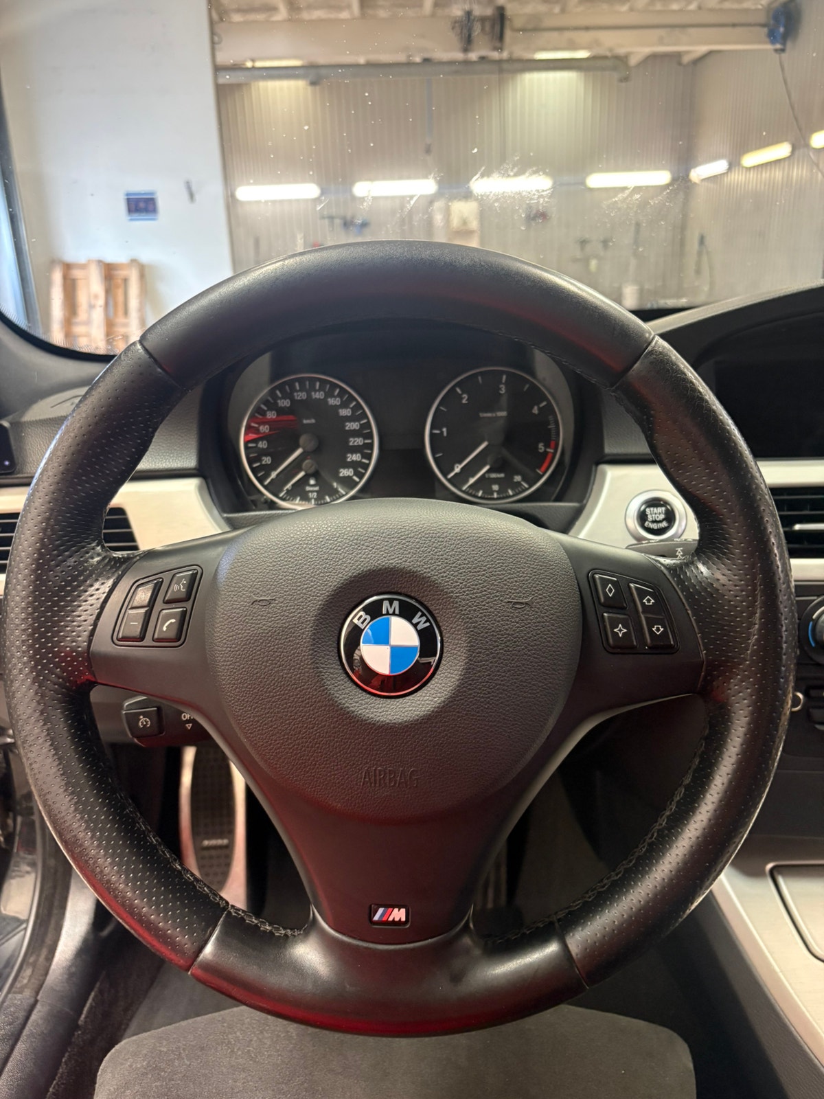 BMW 325d til salg hos Nabilli
