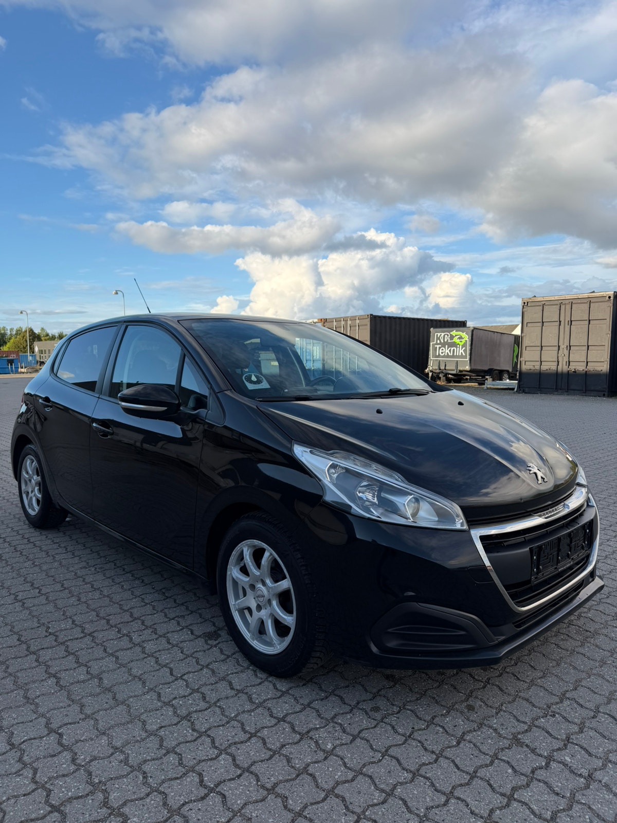 Peugeot 208 til salg hos Nabilli