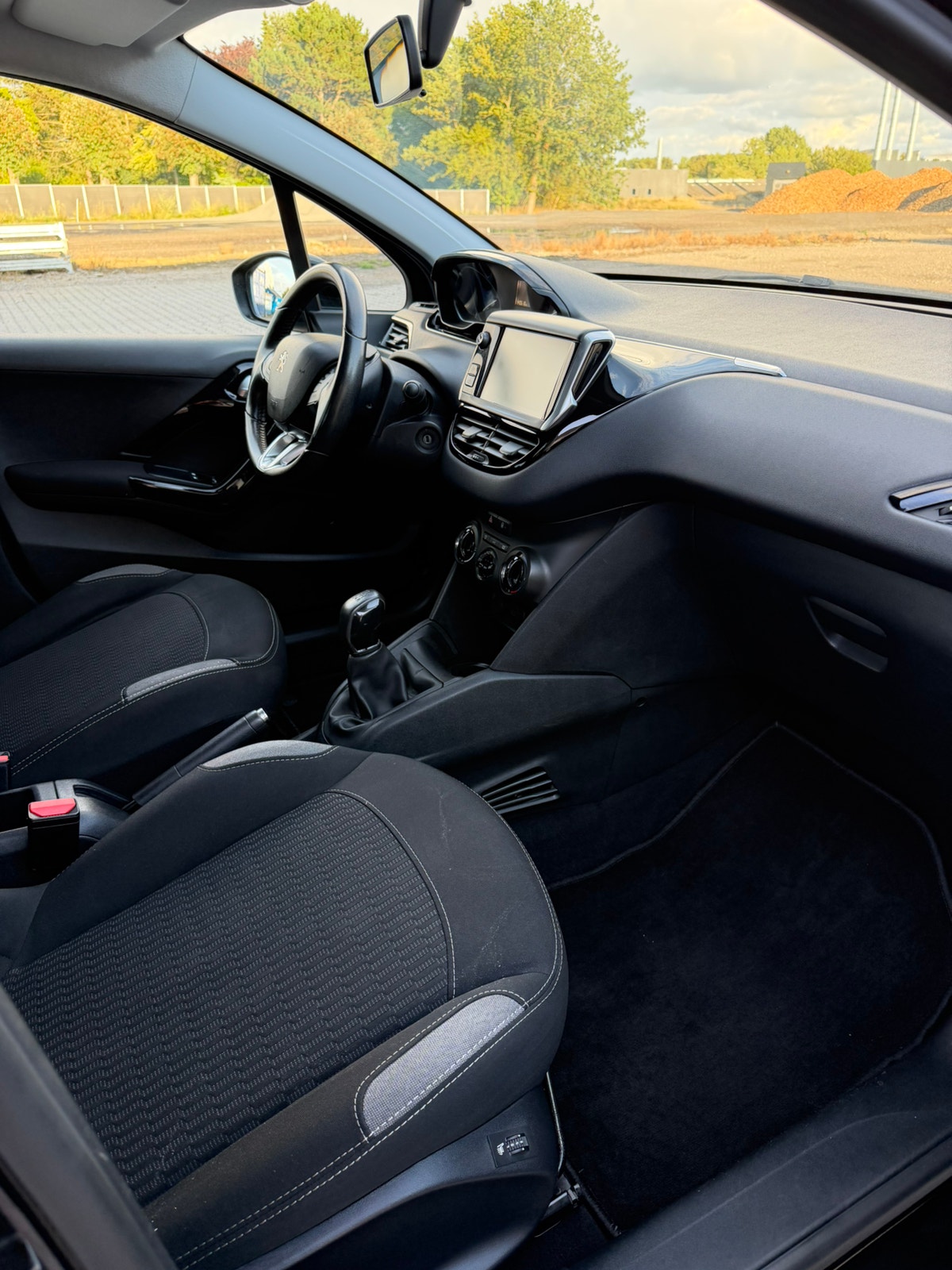 Peugeot 208 til salg hos Nabilli