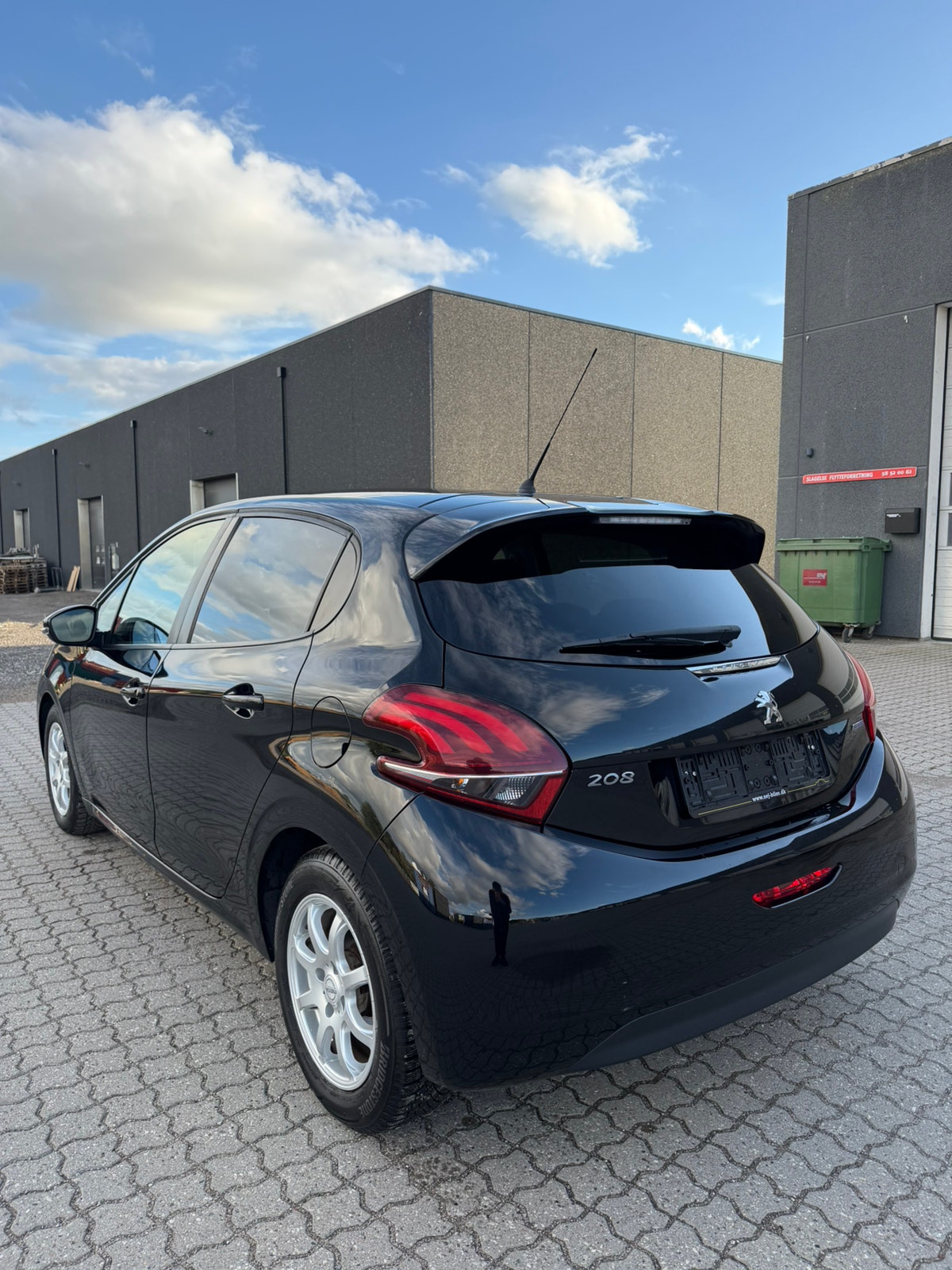 Peugeot 208 til salg hos Nabilli