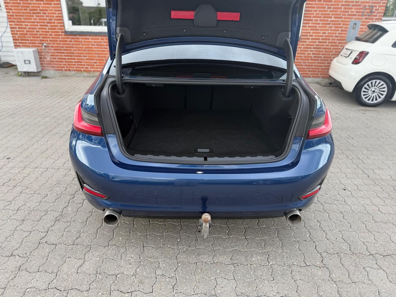 BMW 330e til salg hos Nabilli