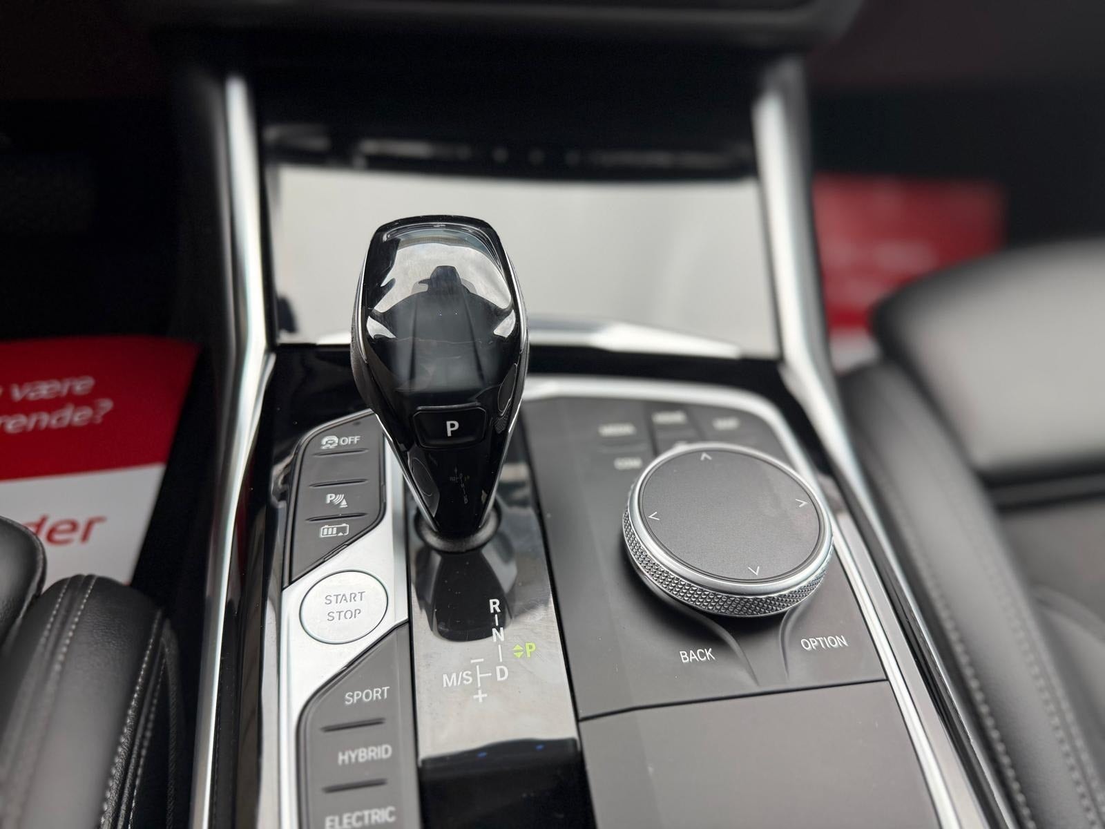 BMW 330e til salg hos Nabilli
