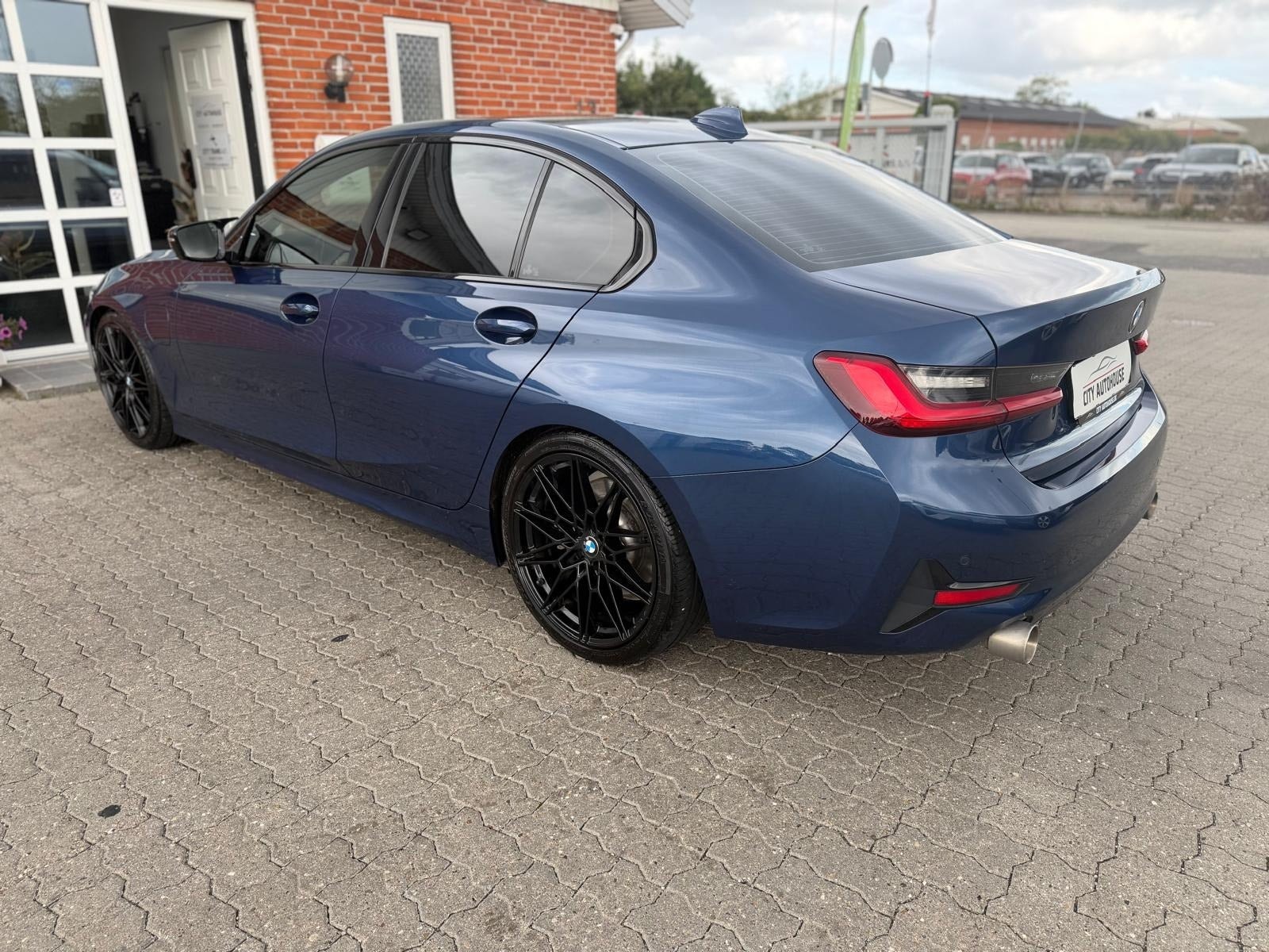 BMW 330e til salg hos Nabilli
