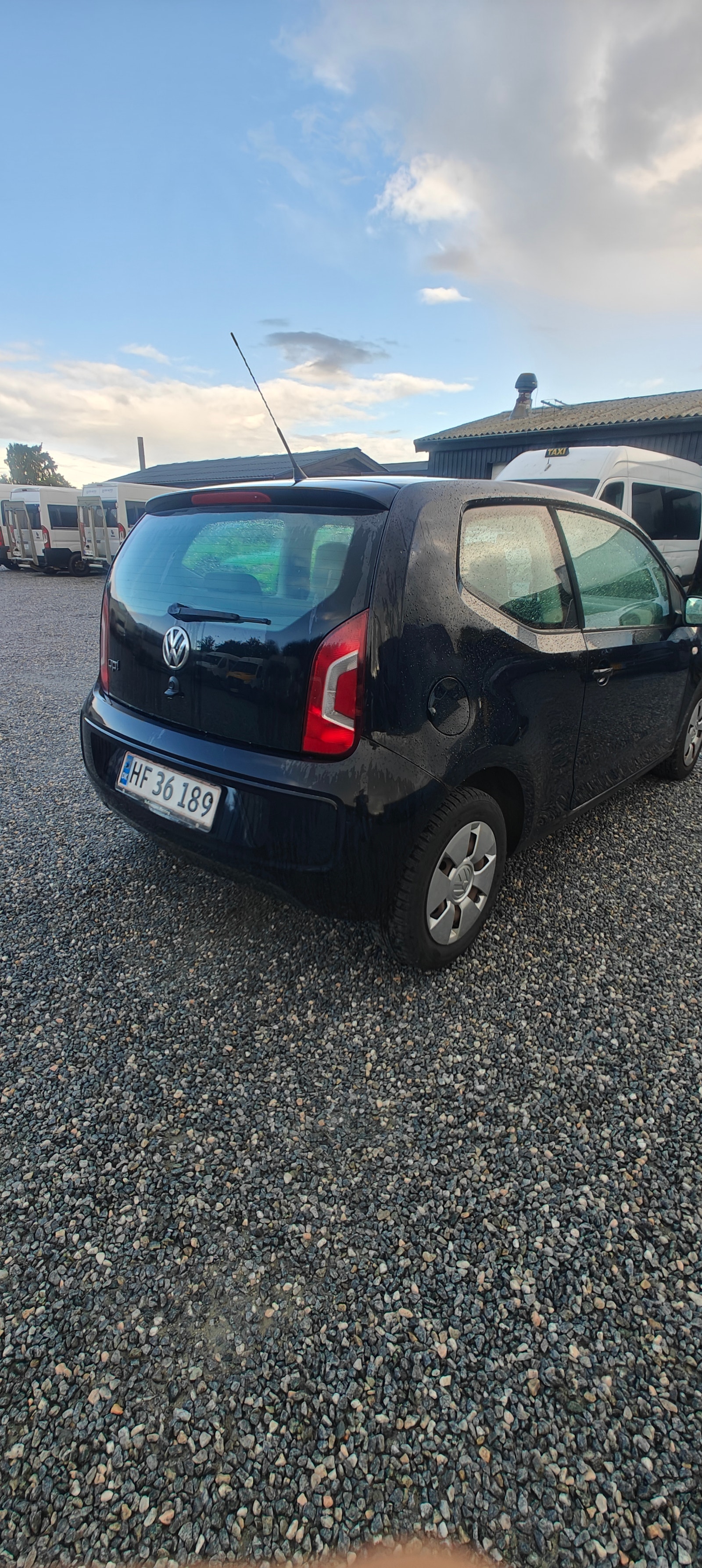 VW UP! til salg hos Nabilli