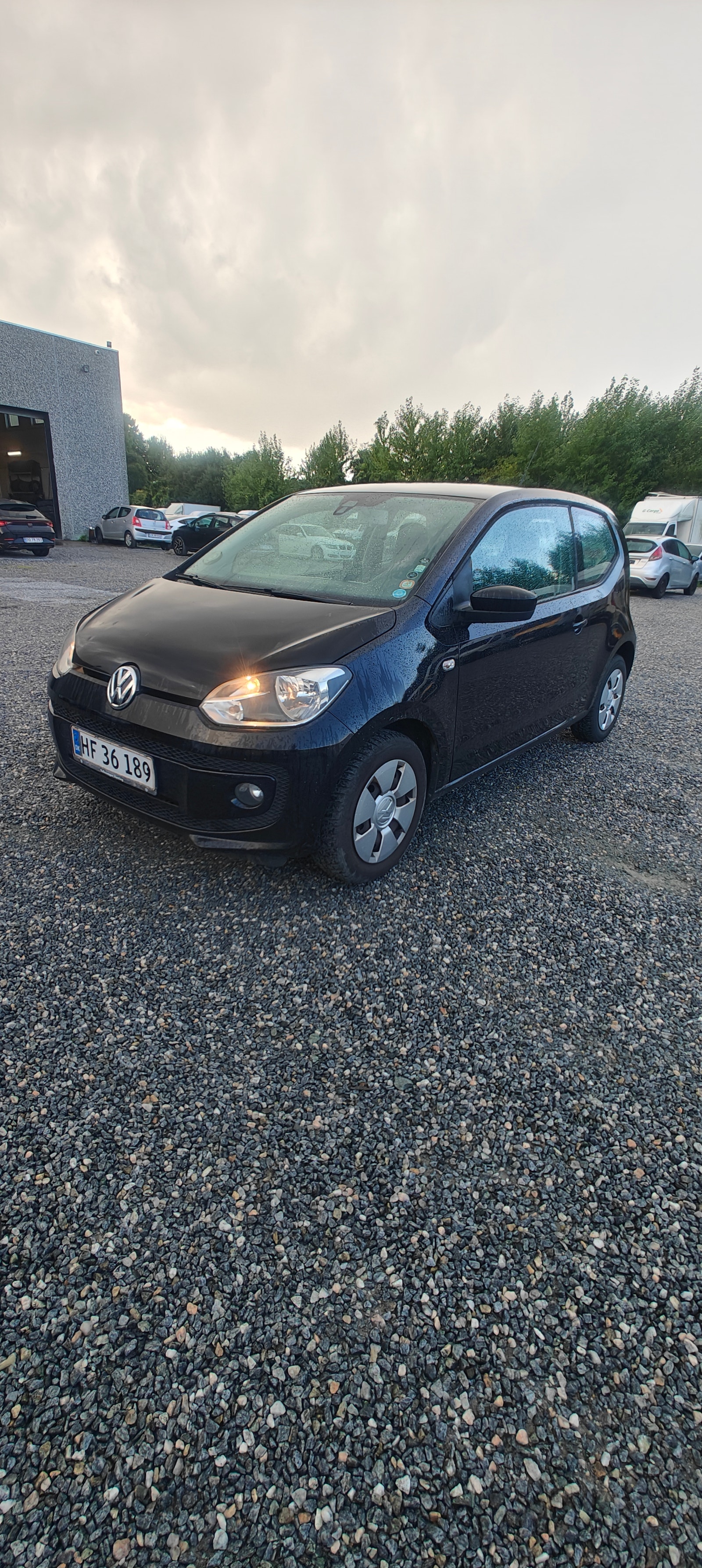 VW UP! til salg hos Nabilli