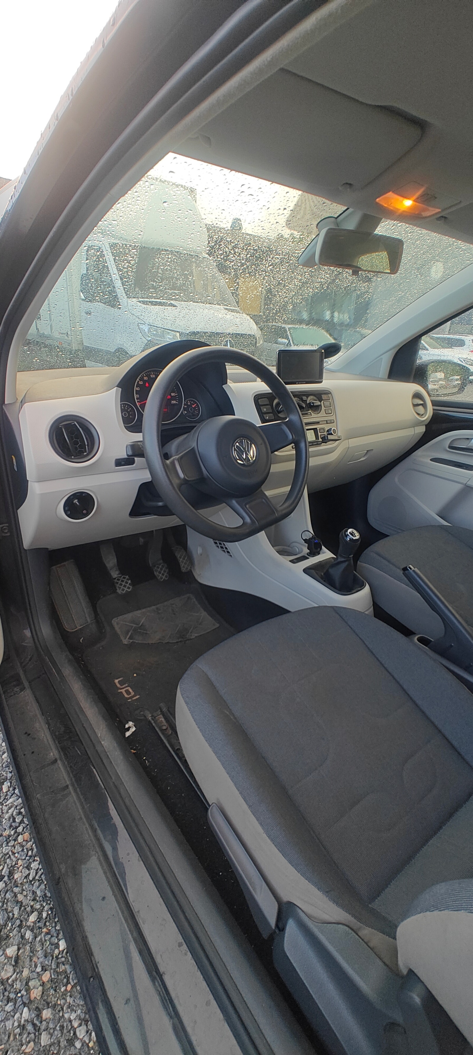 VW UP! til salg hos Nabilli