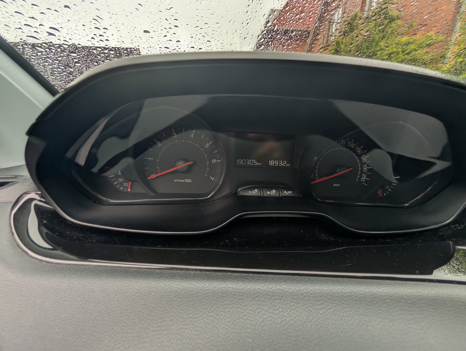 Peugeot 208 – billede 8
