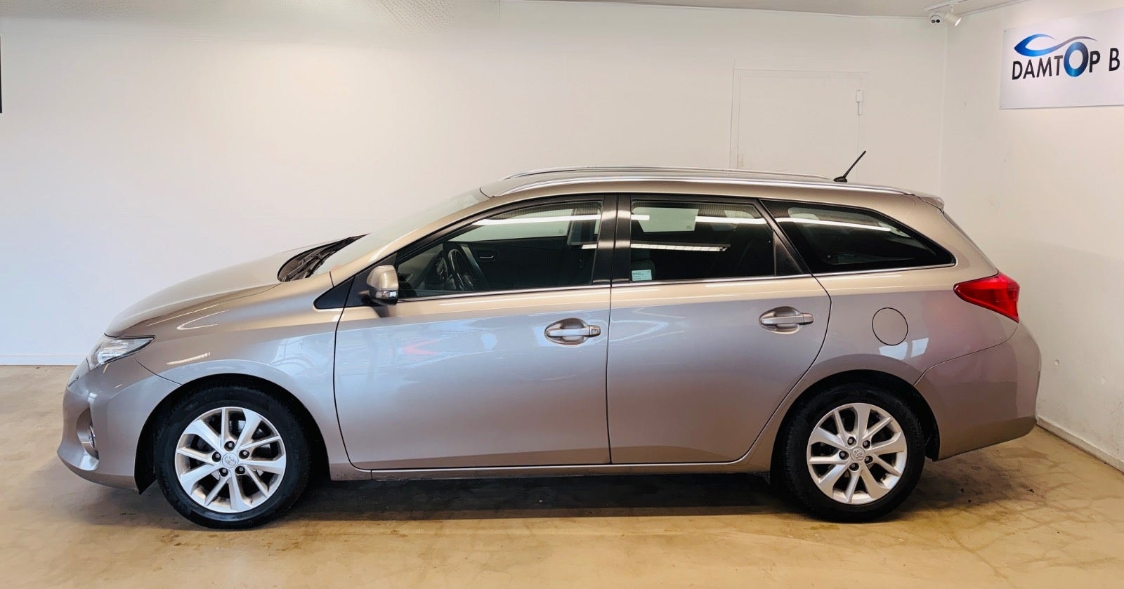 Toyota Auris til salg hos Nabilli