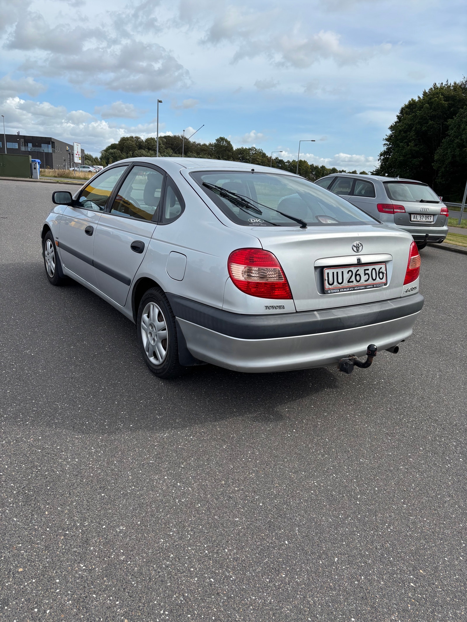 Toyota Avensis til salg hos Nabilli
