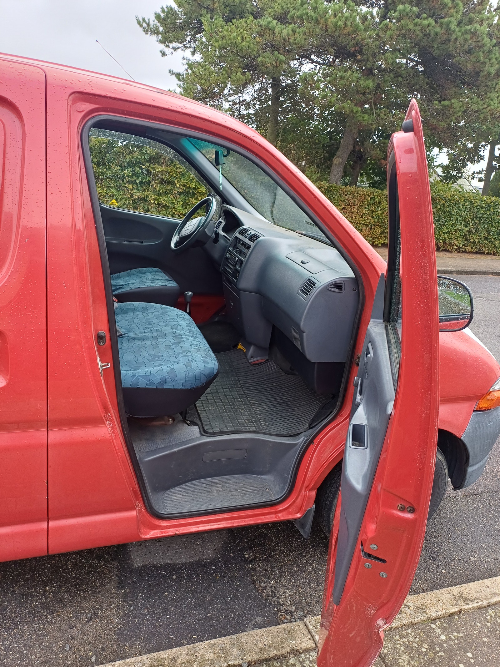 Toyota HiAce til salg hos Nabilli