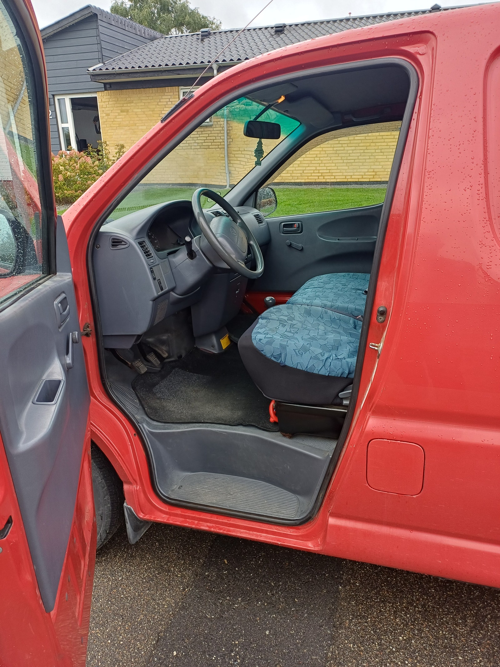 Toyota HiAce til salg hos Nabilli