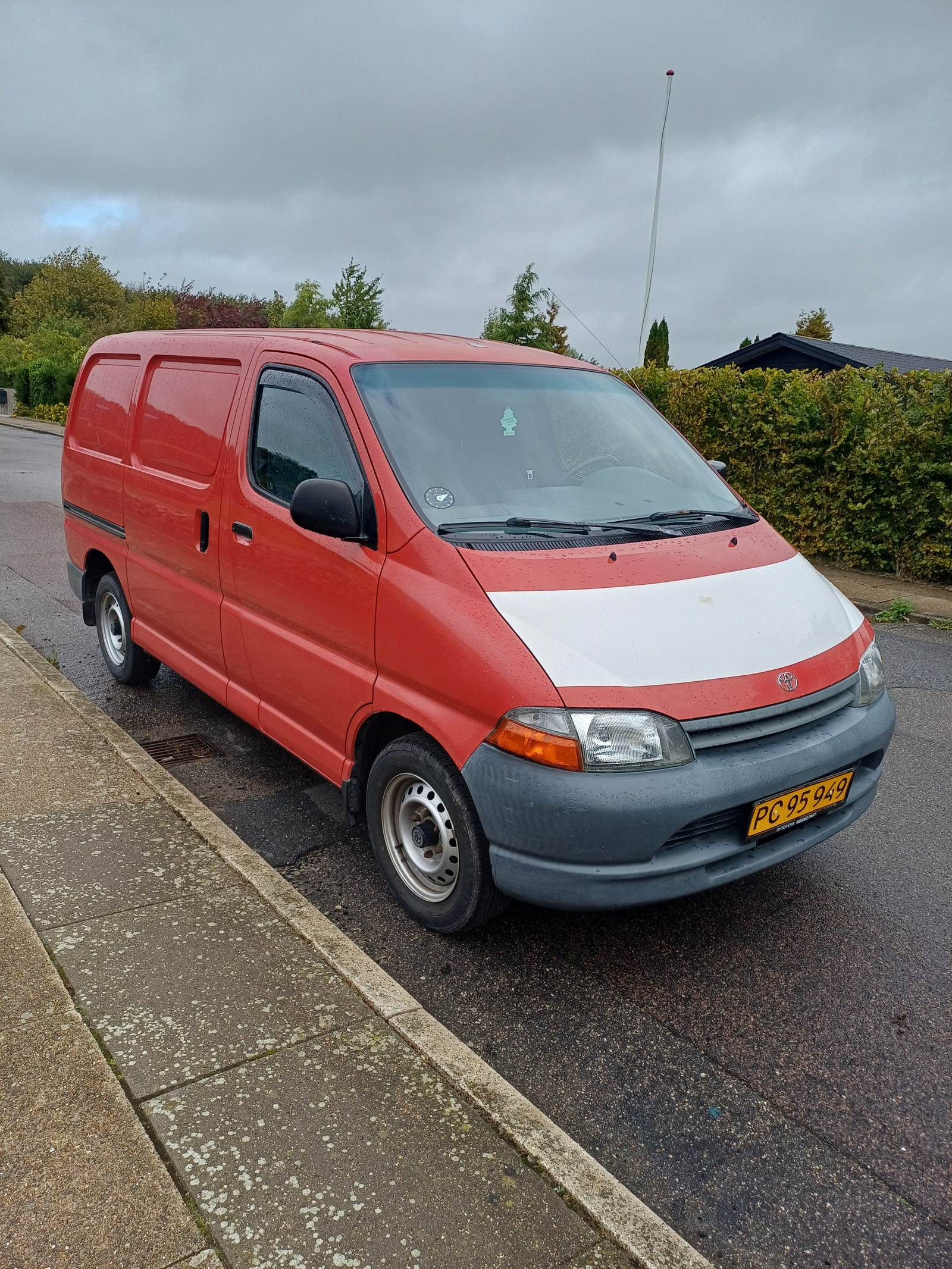 Toyota HiAce til salg hos Nabilli