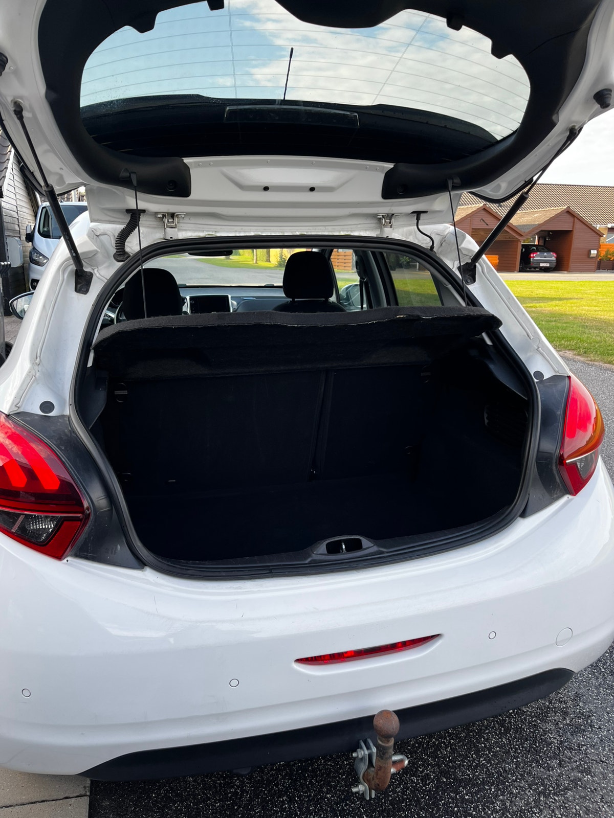 Peugeot 208 til salg hos Nabilli
