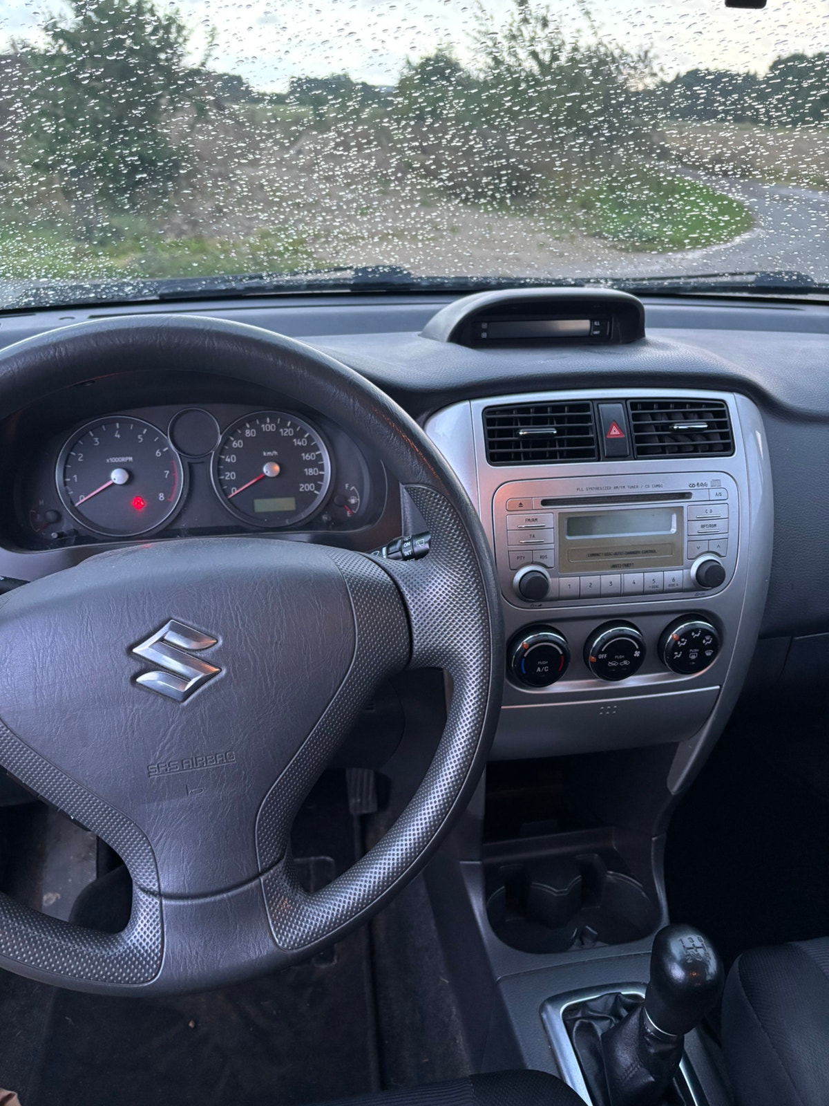 Suzuki Liana – billede 8