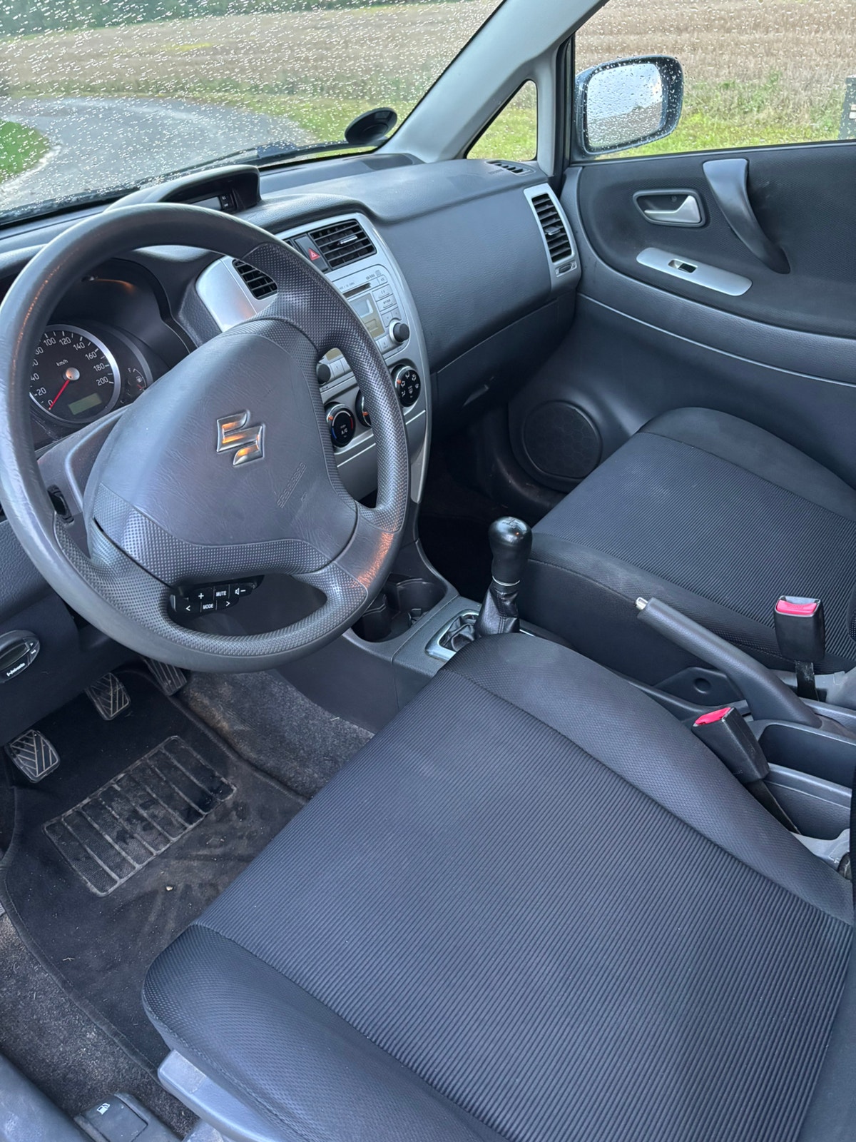 Suzuki Liana – billede 7
