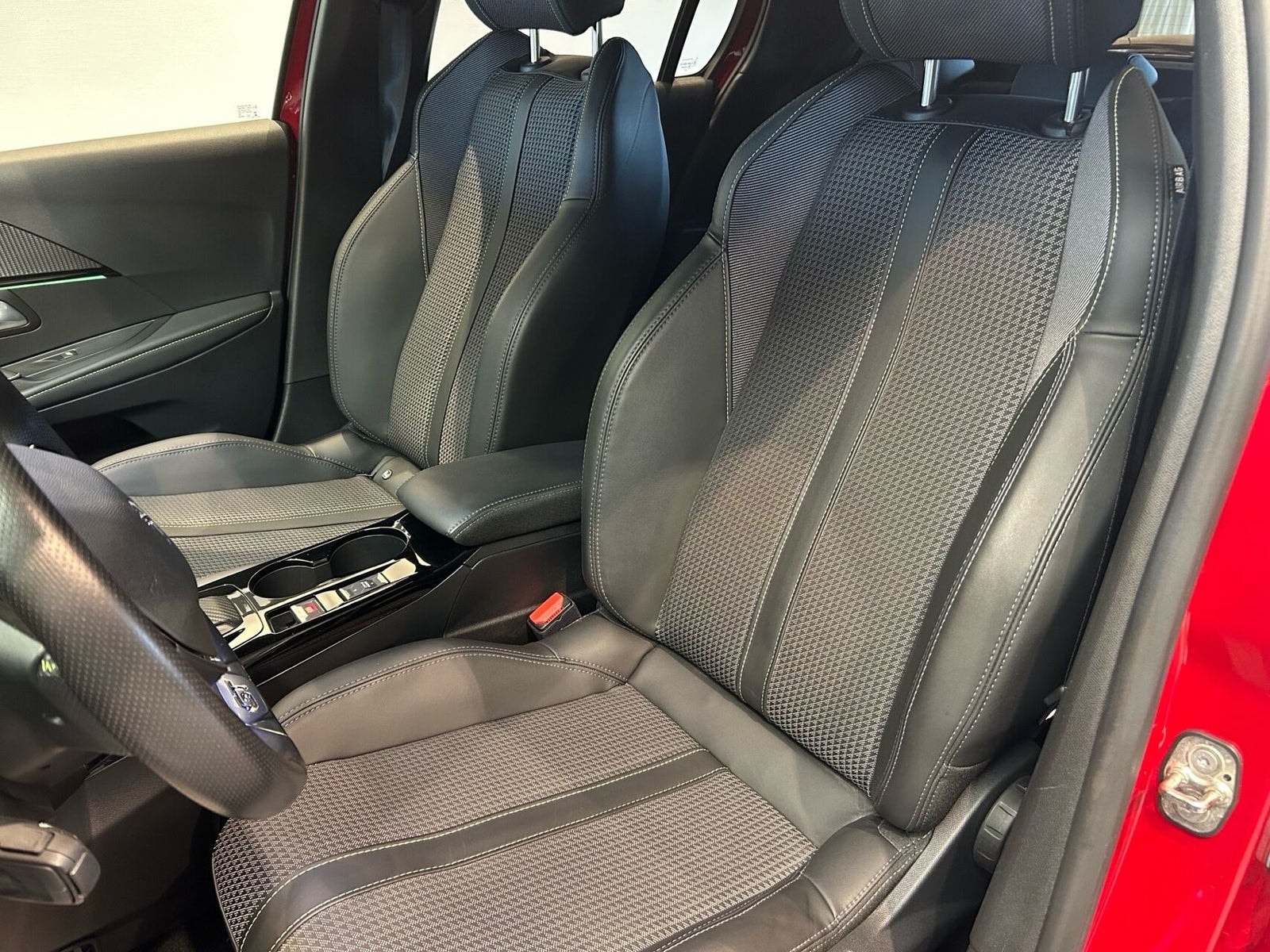 Peugeot e-208 – billede 11
