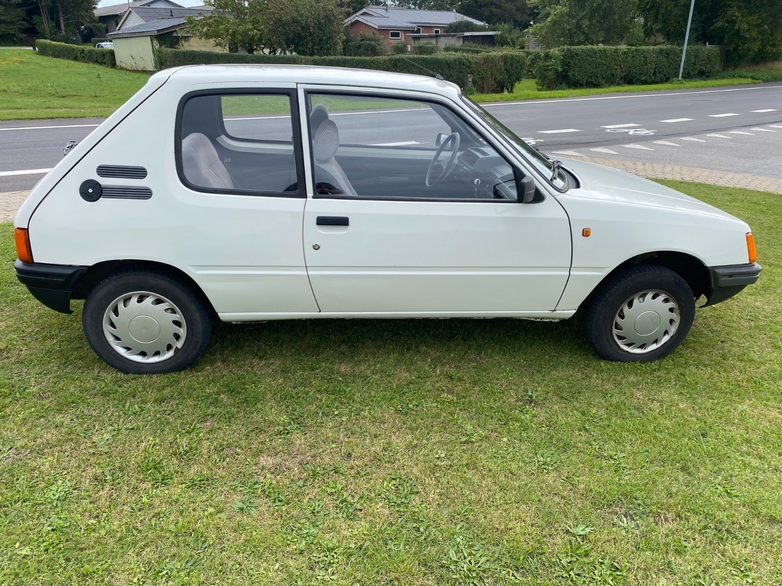 Peugeot 205 til salg hos Nabilli