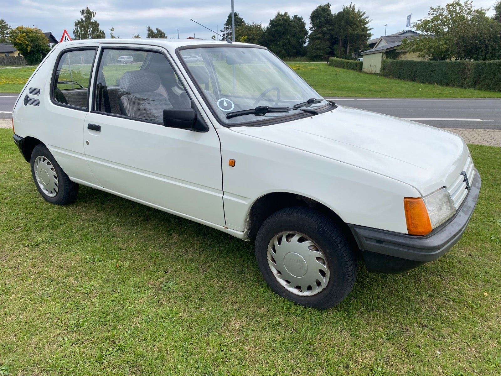 Peugeot 205 til salg hos Nabilli